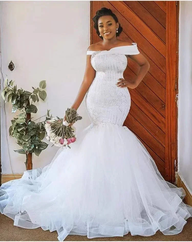 

Customized New Style Mermaid Beaded Plus Size Wedding White Off Shoulder Bridal Dress