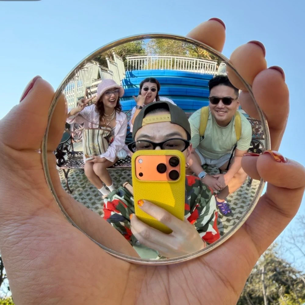 

Hand-held Selfie Convex Mirror for Travel Trip Mini Pocket Selfie Mirror for TikTok INS Vlog Traveling Fashion Selfie Mirrors