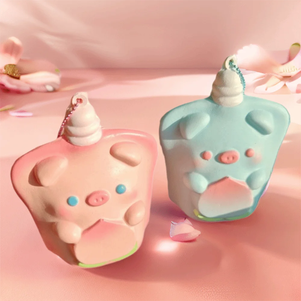 ของเล่นบีบหมูน้อยเนื้อสัมผัสเปียก ดีไซน์น่ารัก วัสดุยาง ของเล่นเด้งช้า ของเล่นหมูน้อยการ์ตูนรุ่นดั้งเดิม