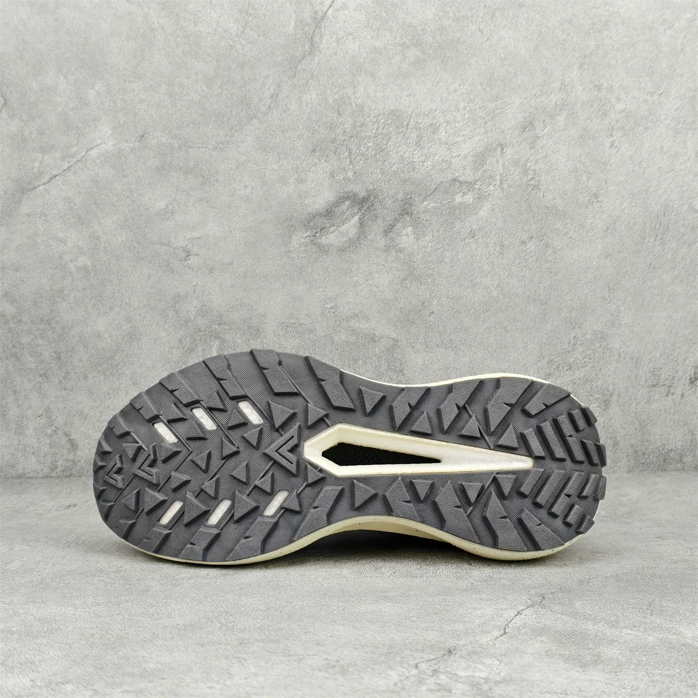 

Mens Professional Running Shoes Mens Comfortable Lightweight Sneakers Non-slip Outdoor Shoes New Leather Breathable Sneakers