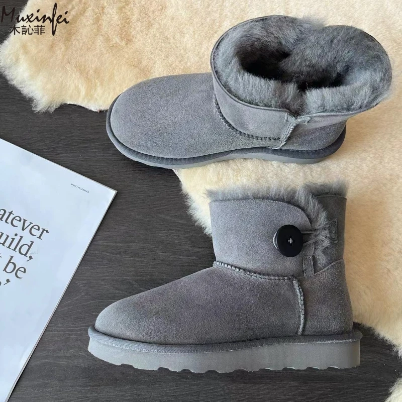 2026 Winter Snow Boots with Plush and Thick Short Wooden Buckle Snow Boots, Women's Fur Integrated Leather Boots, Women's Shoes