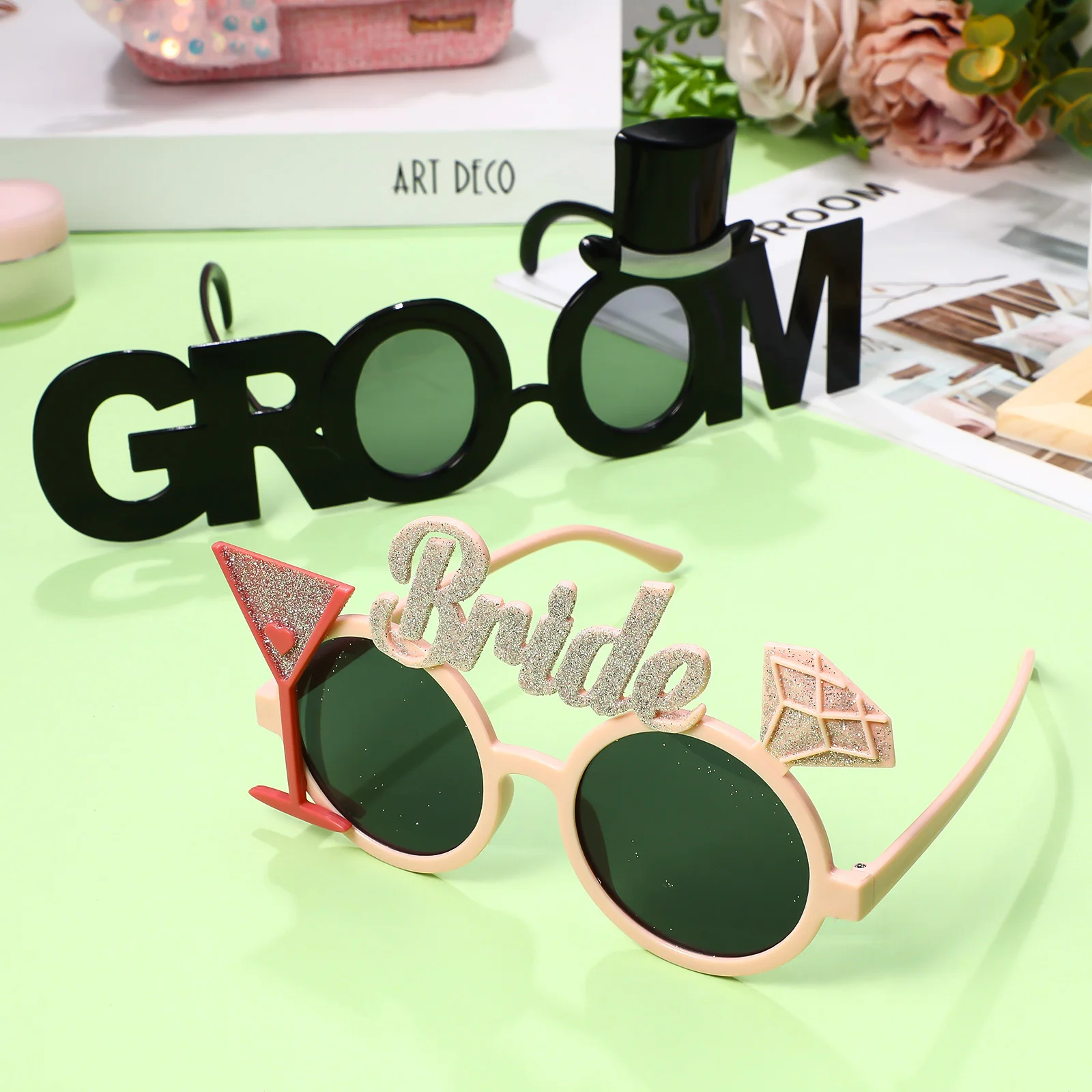 

2pcs Bride Groom Glasses Funny Plastic Eyewear For Bachelor Party Photo Props Wedding Party Accessories Celebration Decorations