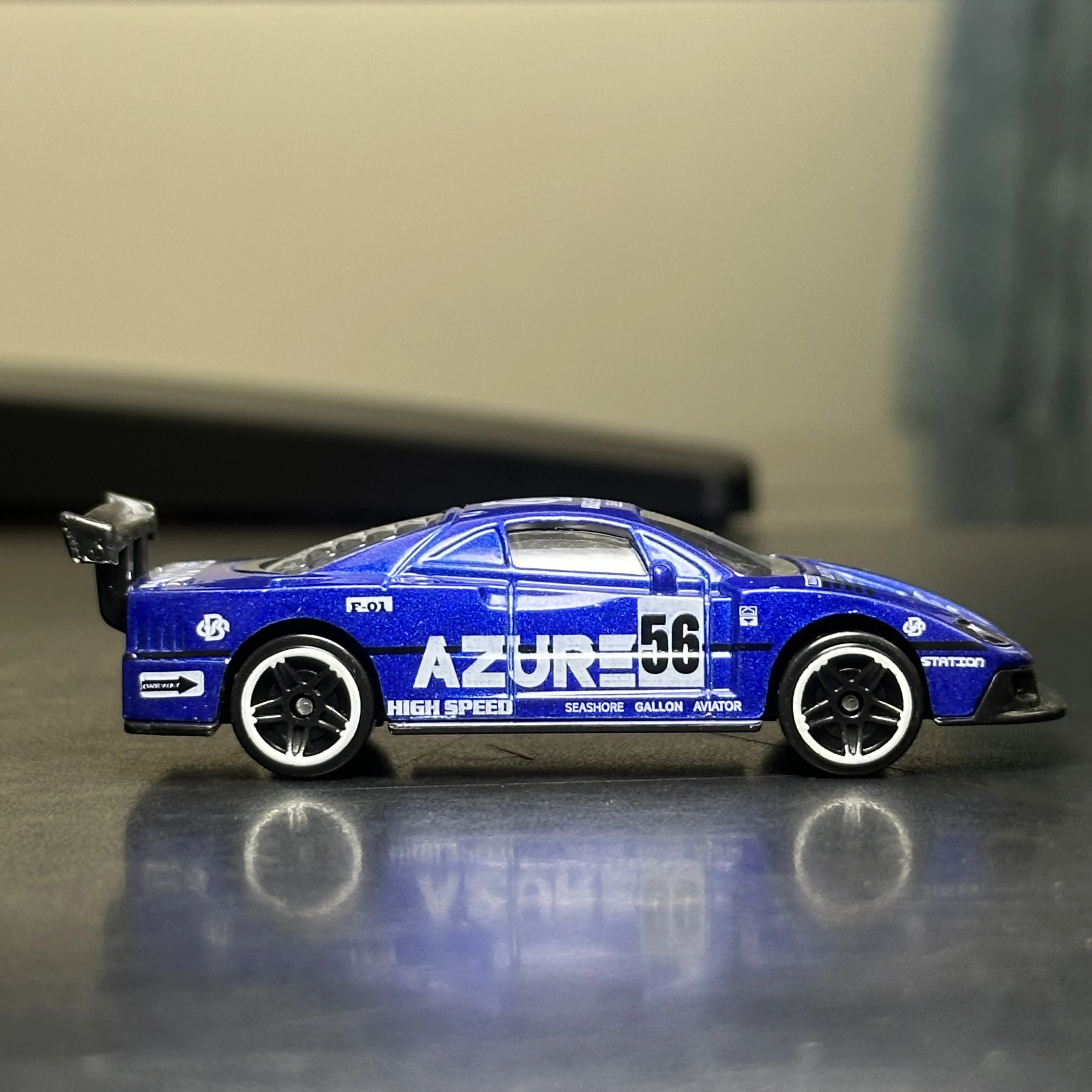 1/64 Scale Diecast Metal Classic Race Car Model Collectible Mini Vehicle for Car Lovers Home Decoration Holiday Gift Display image 4