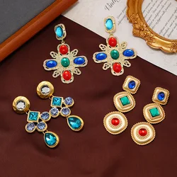 Women Classic Baroque Middle Earrings Jewelry Crystal Gold Color Exquisite Luxury Ear Rings Lady Party Banquet Drop Earring