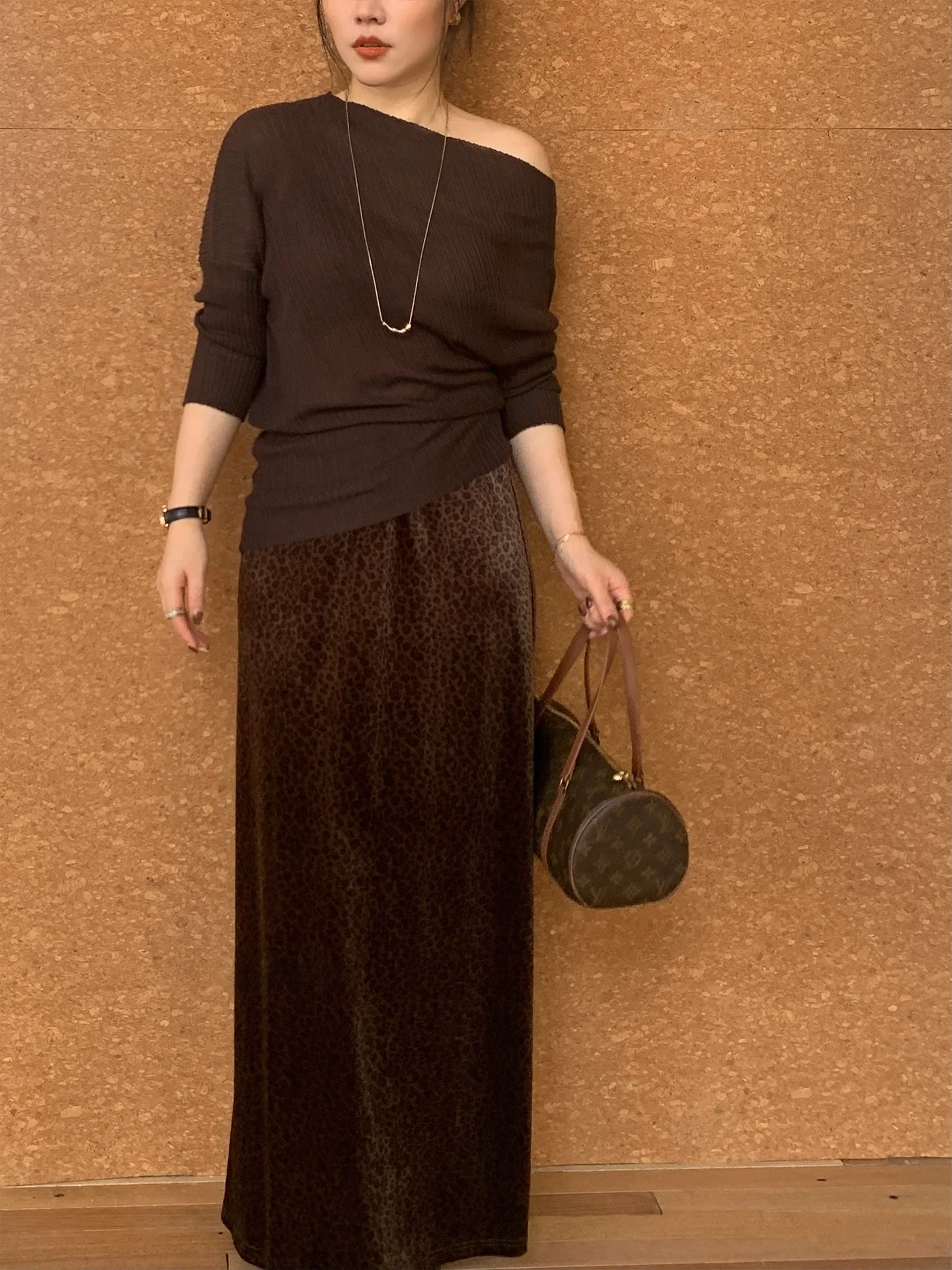 

Юбка Jusiley винтажная с леопардовым принтом, из золотистого бархата, прямого кроя, с высокой талией, удлиненная, с разрезом, для женщин