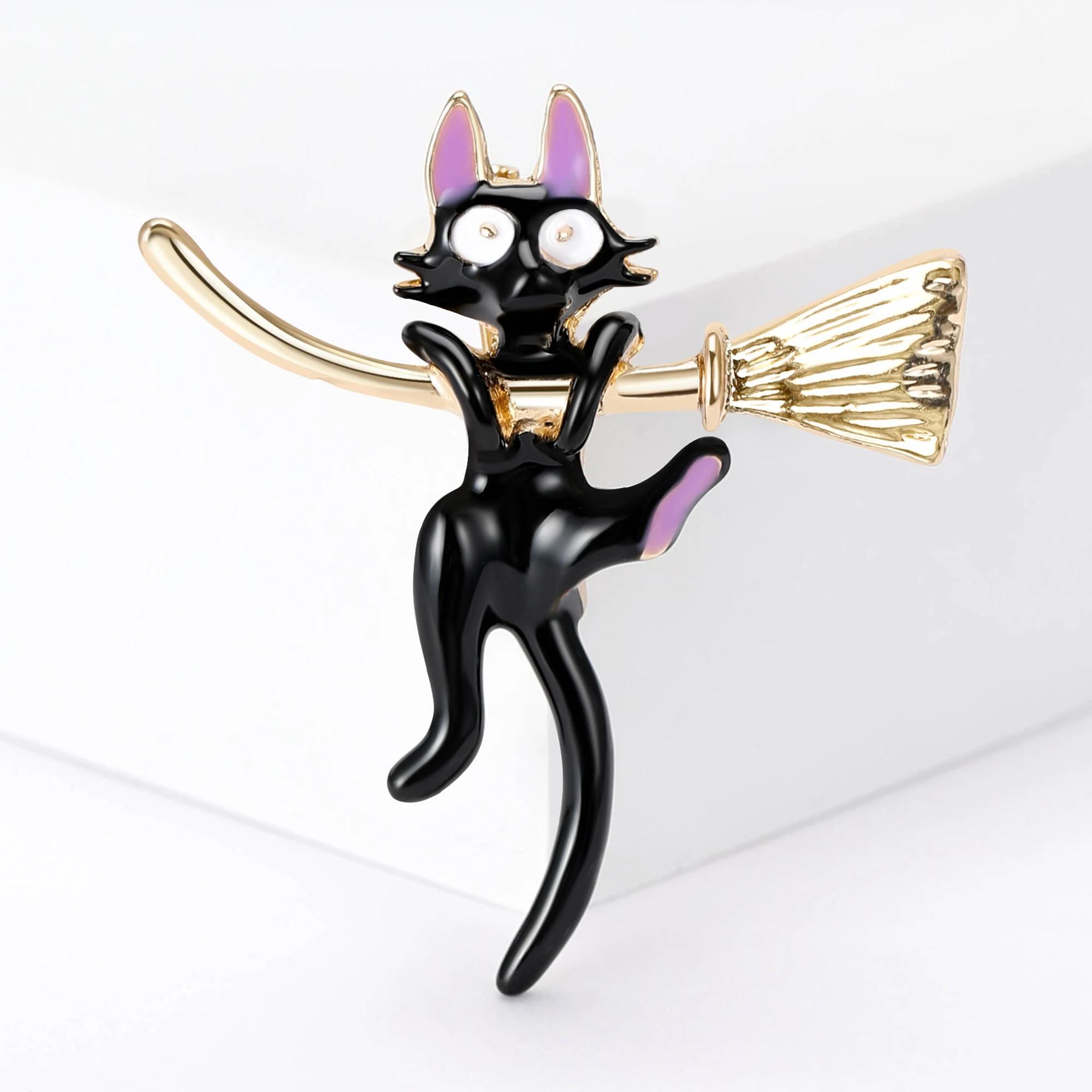 

Cute Enamel Broom Cat Brooches for Women Unisex Animal Pins 2-color Available Office Party Gifts Accessories