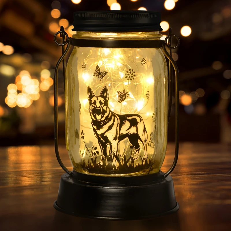 فانوس الراعي الألماني الشمسي - ضوء تذكاري كلاسيكي معدني للكلاب مع فراشات وزهور، معلق |   لا حاجة للكهرباء