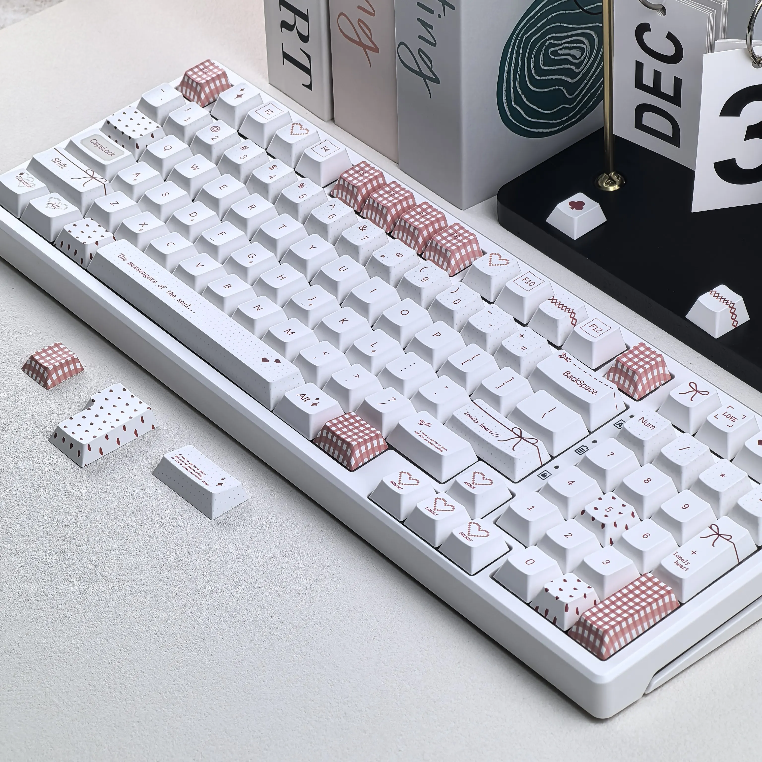 MAIOOO Keycap Sweet Pink Red Plaid Simple White  Cherry Iso Ansi Pbt Compatible With Aula F75 And Ajazz Keyboard Keycap