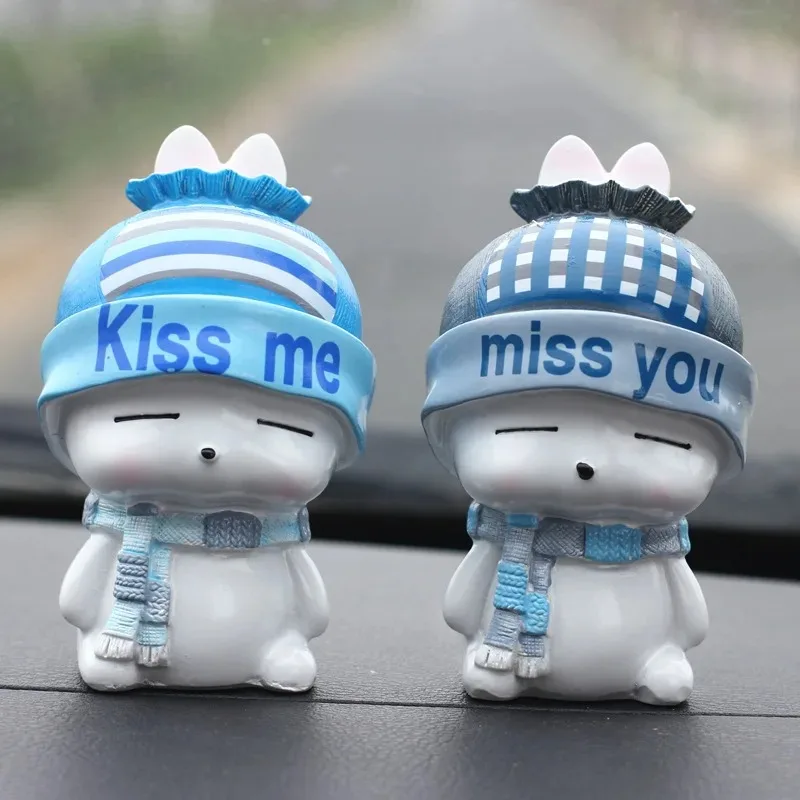 Creative Car Decorative Figurines Cute Couple Dolls Wish Fulfillment Home Desktop Small Ornaments Ideal for Vehicle Interior