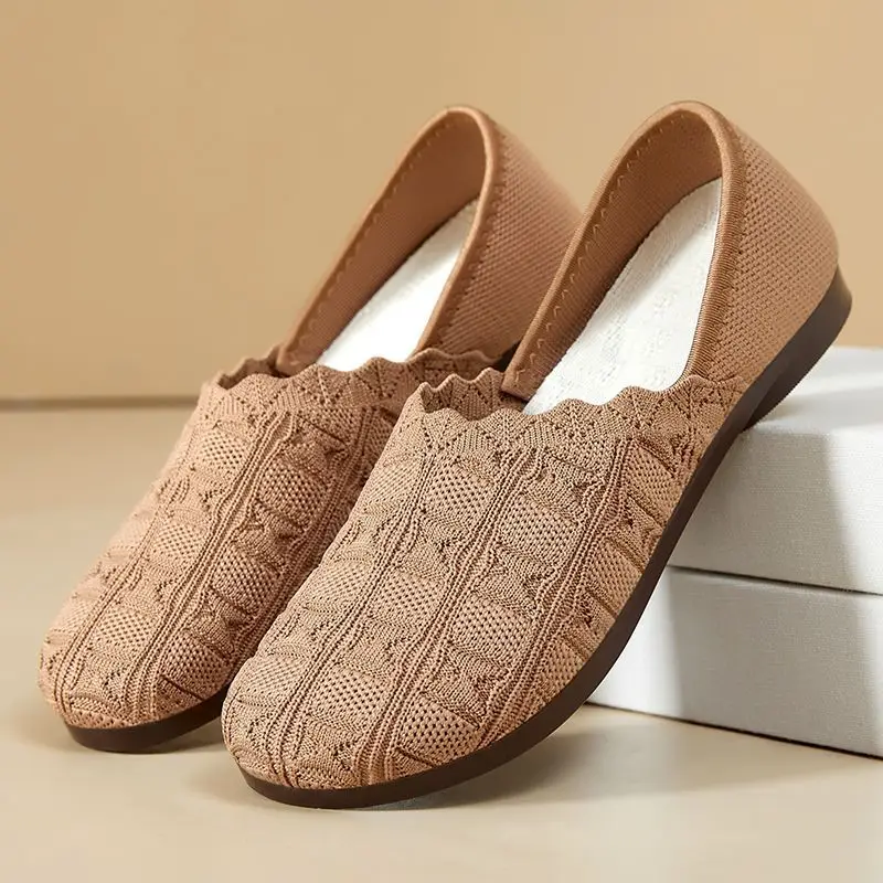 

New Spring women casual Flats Breathable Slip on Soft Loafers Ladies One-Step Mom Shoes Non Slip Walking Sneakers