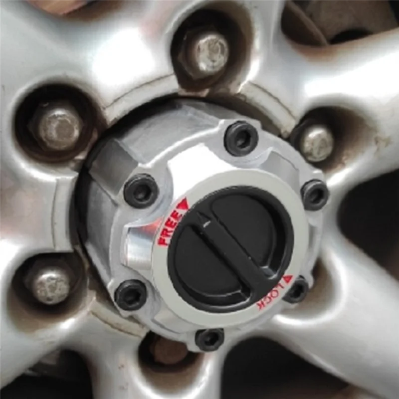 Strict 40250-2S610 For Nissan 4X4 D21 D22 Pickup Xterra Pathfinder Navara Free Wheel Locking Hub Padlocks 28 Splines