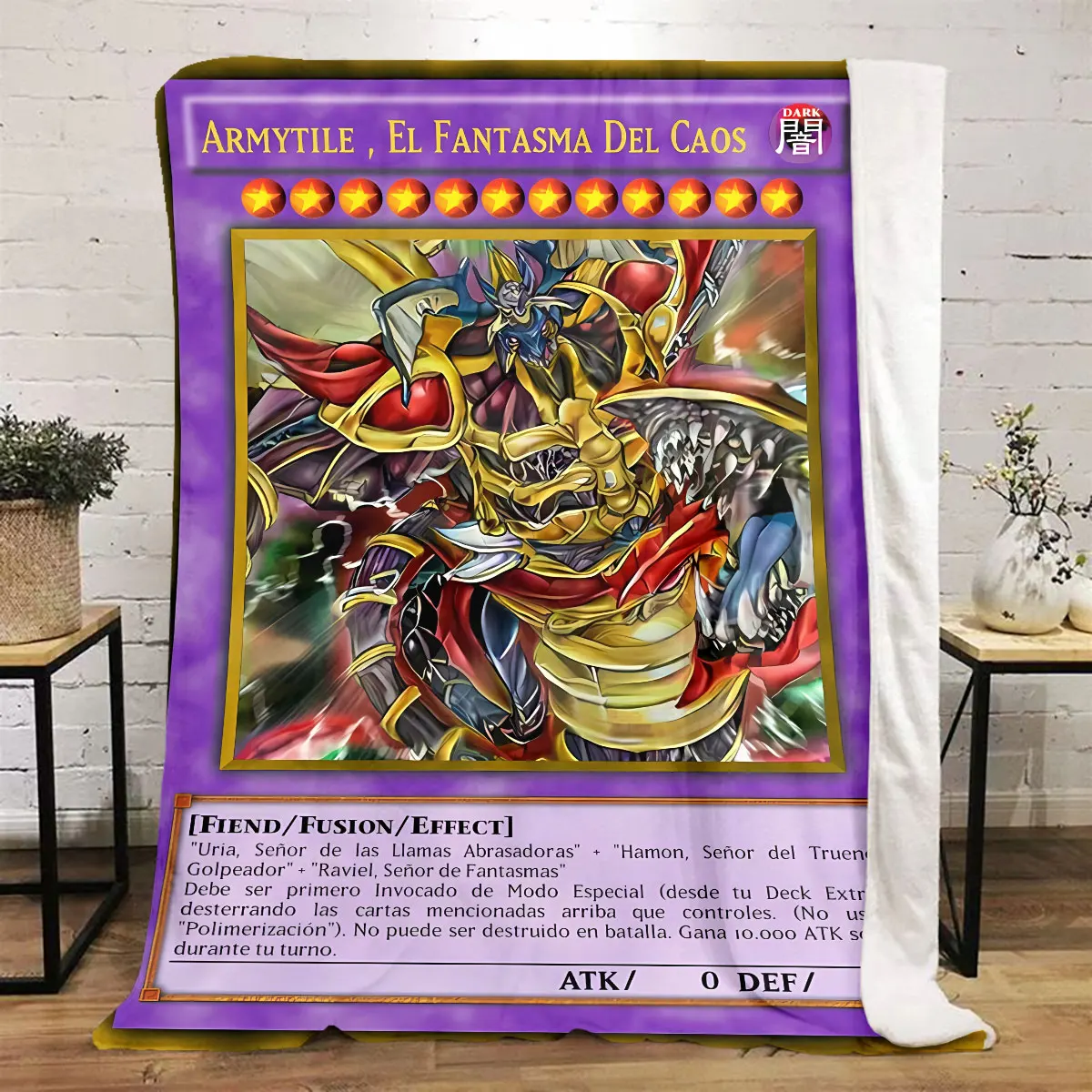 Super soft blanket, featuring the pattern of Yu-Gi-Oh! cards. Warm and comfortable, it is an ideal gift for family and friends.