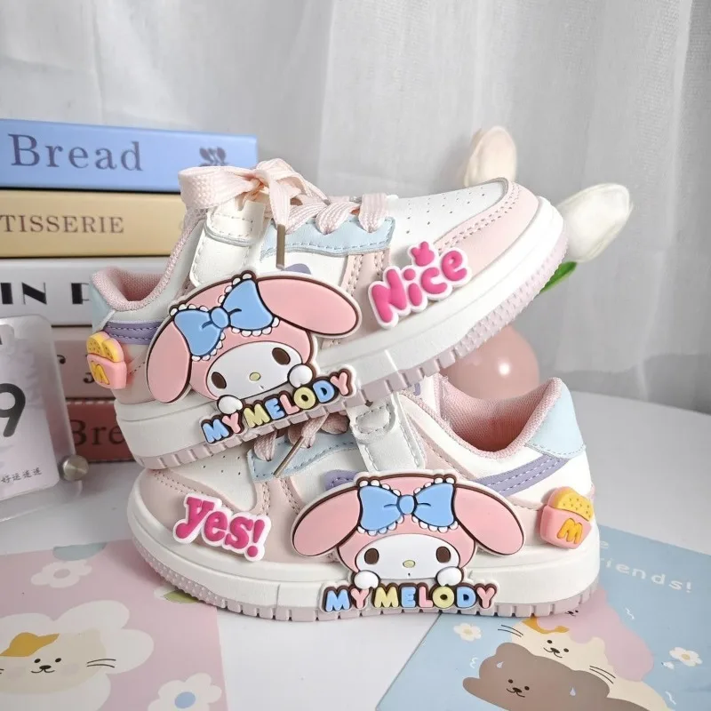 

My Melody аниме Kawaii Sanrio Ins модная обувь для доски милые детские повседневные кроссовки с героями мультфильмов Kuromi милые подарки с подвеской