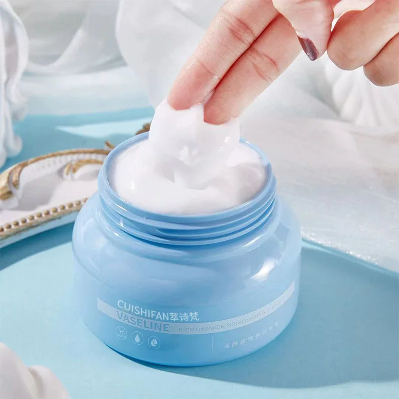 

Niacinamide cream can be used throughout the body to moisturize and hydrate, crack-proof, white, firm and moisturize the body lo