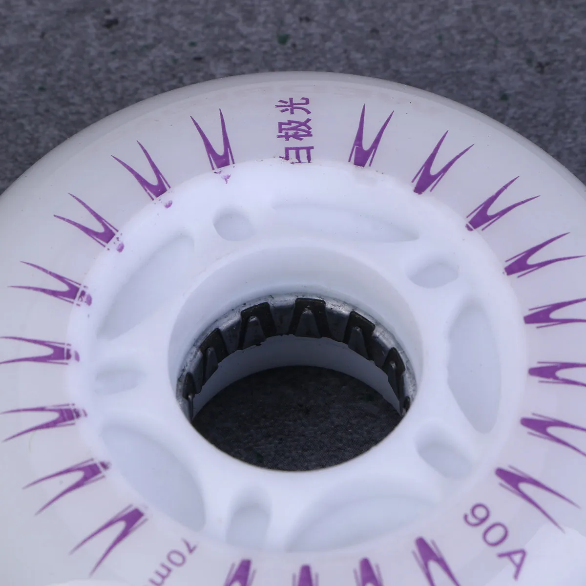 

2Pcs 76Mm 90A Roller Skating Wheels for Outdoor Concrete Asphalt Surfaces Flash Color Changing Inline Skates