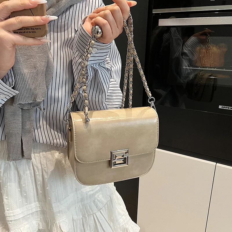 

Trendy Minimalist Vintage Tote Bag Designer Crossbody Handbag With Letter Logo Large Capacity Leather Purse Casual Shopper