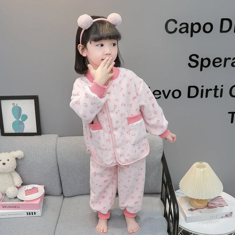 

2025 New Girls' Coral Fleece Pajamas Winter Thickened Flannel Homewear for Children Warm Cozy Kids' Sleepwear for Autumn Winter