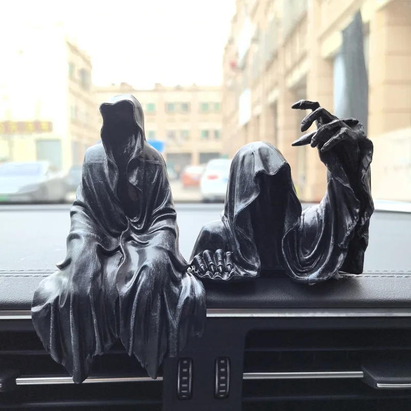 

King Of The Ring Mysterious Black Robe Gothic Style Case Ornament Wise Man In Black Decoration Cthulhu Secret Room FigurineModel
