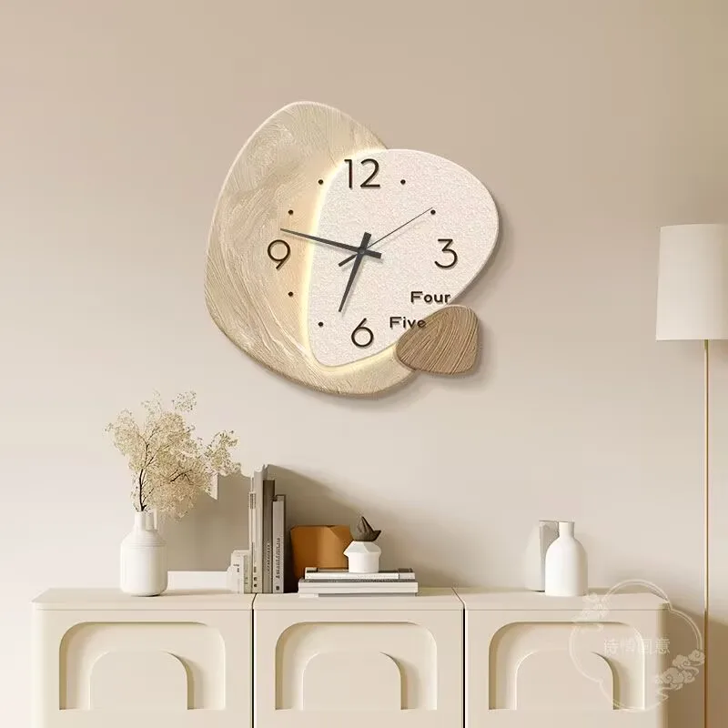 Wooden Indoor Wall-mounted Clock for Living Room, Dining Room and Kitchen. Wall Decoration Item. Creative Silent Clock.