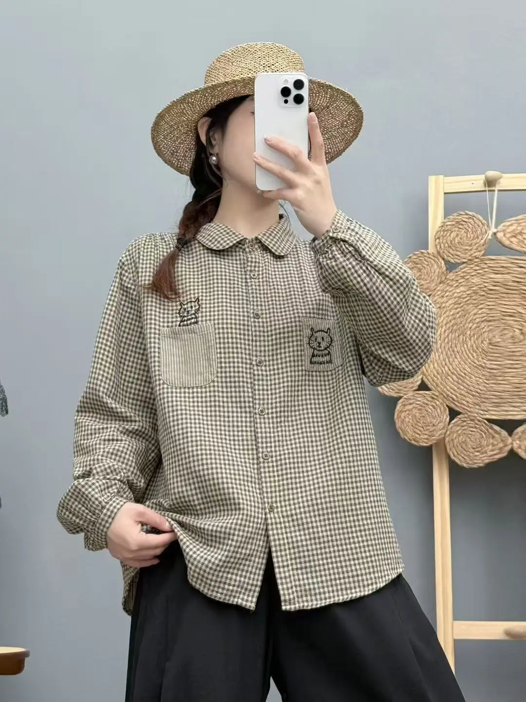 جديد 2025 الخريف غزل القطن قميص طويل الأكمام ، المرأة التلبيب مخطط التطريز ، موري فتاة موضة OL لطيف بلوزة فضفاضة T58050CC