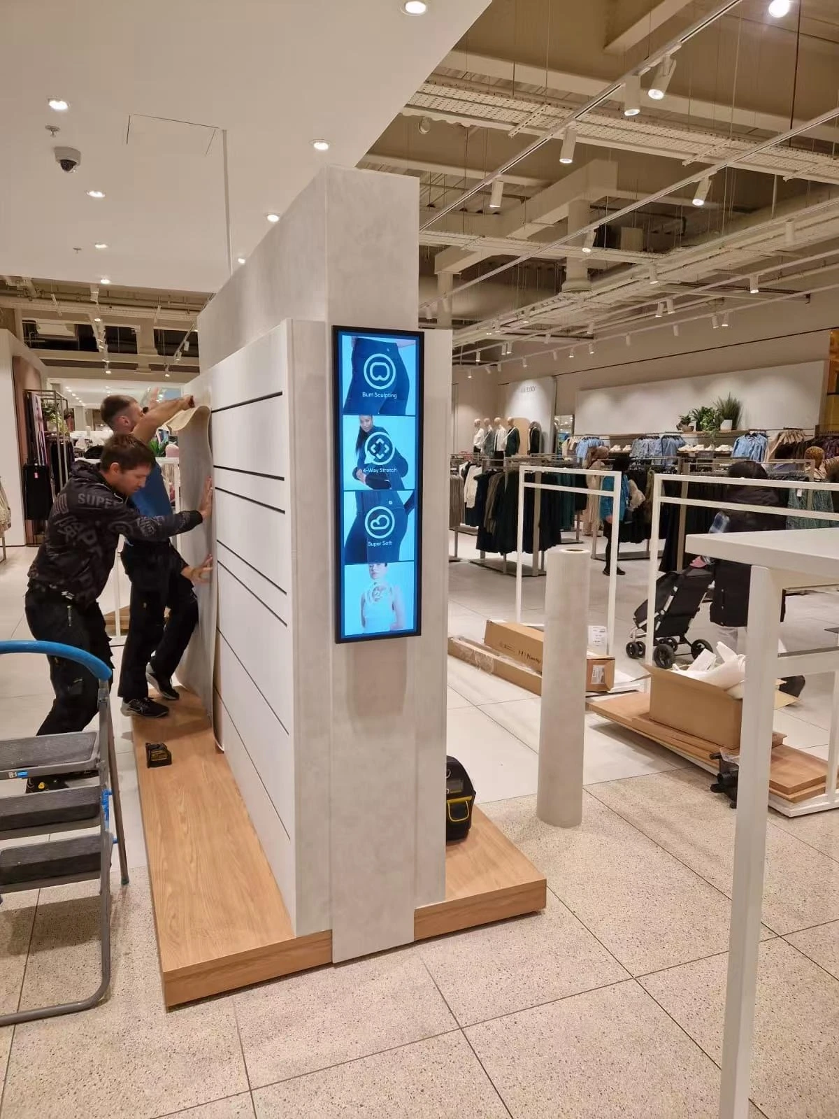 Customized stretch LCD screen shelf edge display digital signage ultra-wide display suitable for supermarket digital shelves