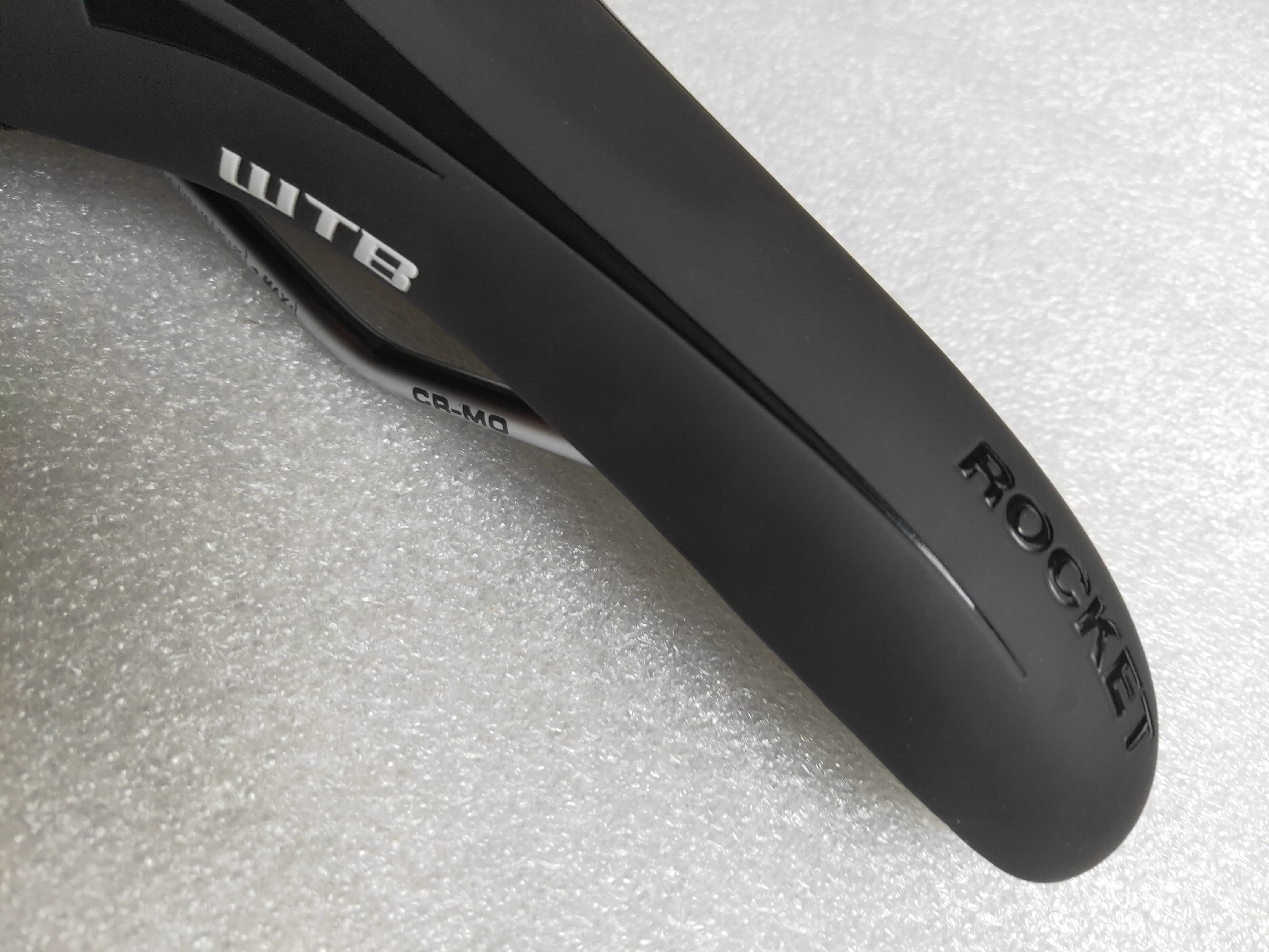 WTB ROCKET PRO LUXE ZONE CRMO RAIL 142 SADDLE SEAT NEW BLACK WEIGHT 243G