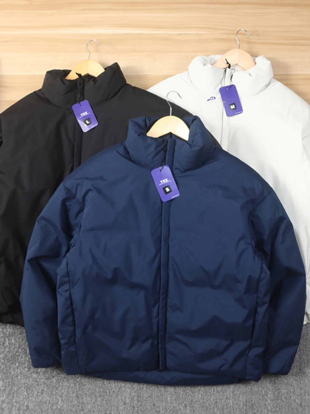 

Outdoor Windproof Waterproof Cold-resistant down Jaet Men's Thiened Warm Stand Collar Du down Coat Youth Sle ort Le...