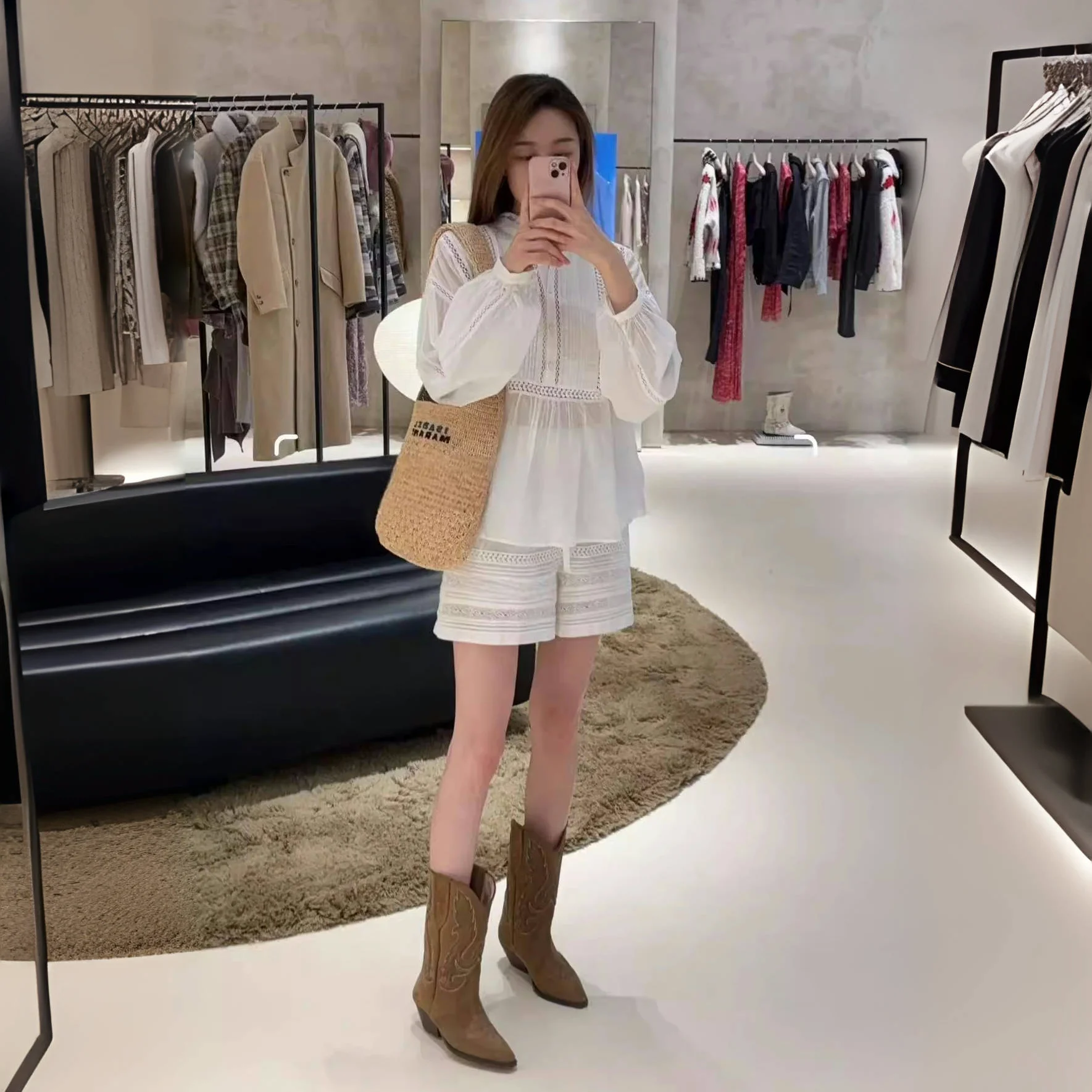 

Isa Style Fairy Shirt Classic Tuck Embroidery Cotton Long Sleeve Women's Loose Fit Shirt Spring 2025 Collection 2 Colors