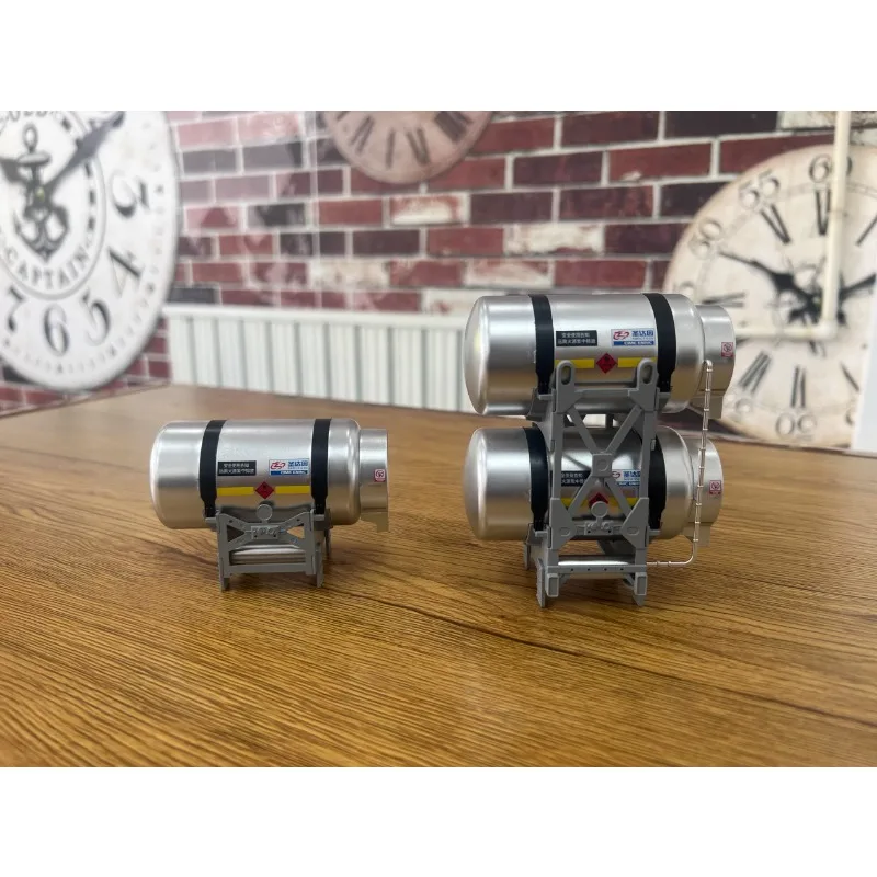 Doppio serbatoio in plastica per gas naturale per modello di emulazione 1/24 rimorchio camion trattore aggiornamento accessori decorativi attraverso la modifica