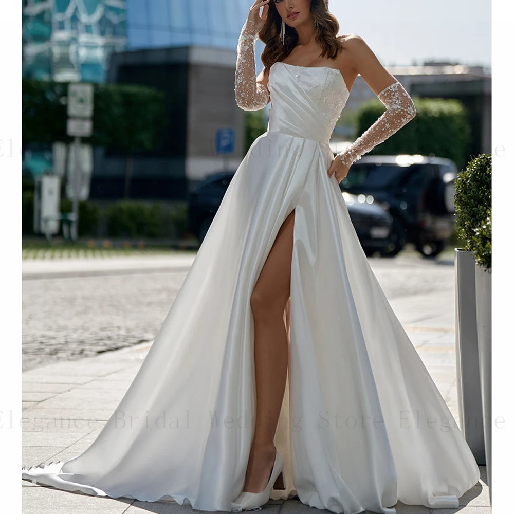 Robes de mariée sans bretelles en satin blanc moderne, robe trapèze fendue, train de balayage de fibre, robe plissée, mariage éducatif, 2023