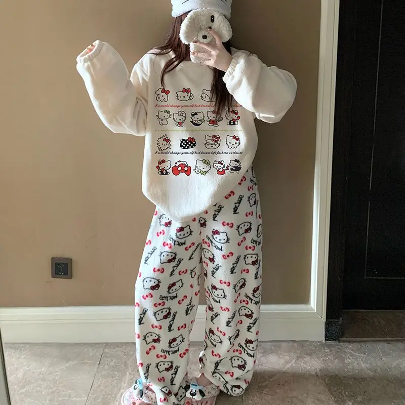 Pigiama moda autunno e inverno per donna Velluto di riso Simpatico cartone animato Hellokitty Casual Allentato Comodo più caldo addensato