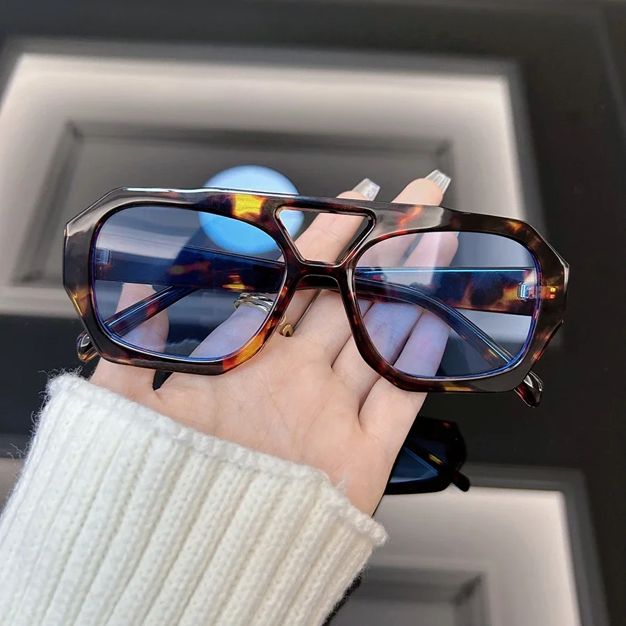 Luxury Leopard Square Sunglasses Women Brand Designer Fashion Sun Glasses Female Vintage Outdoor Mirror Shades Oculos De Sol