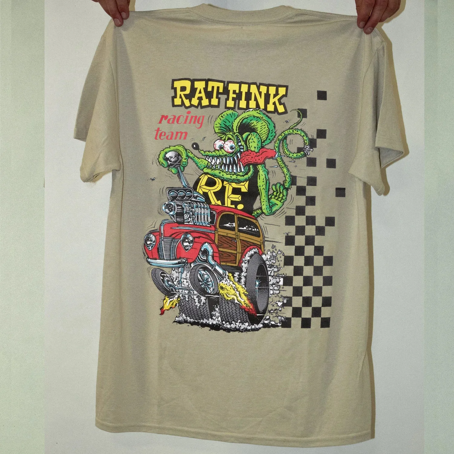 

Racing Team Ed Roth Rat Fink Funny Gift For Fan Sand S-2345XL T-shirt TMB1523