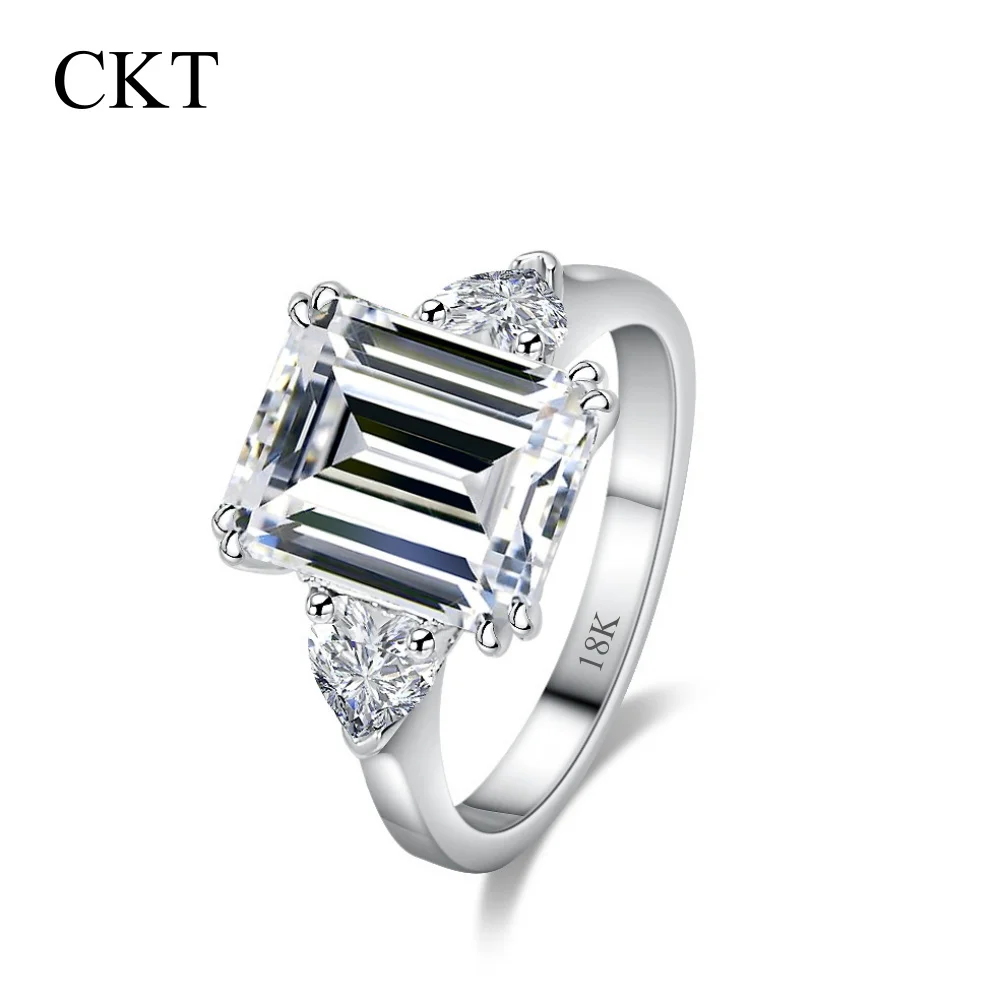 CKT 18k White Gold 4ct Diamond Moissanite Ring for Women Inlaid with Special Emerald Rectangular Platinum Pt950 Rings Jewelry