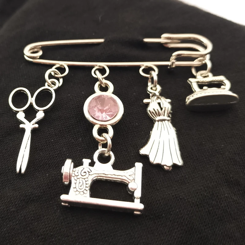 New fashion scissors, clothing sewing machine, brooch, brooch jewelry for fashion designers to use
