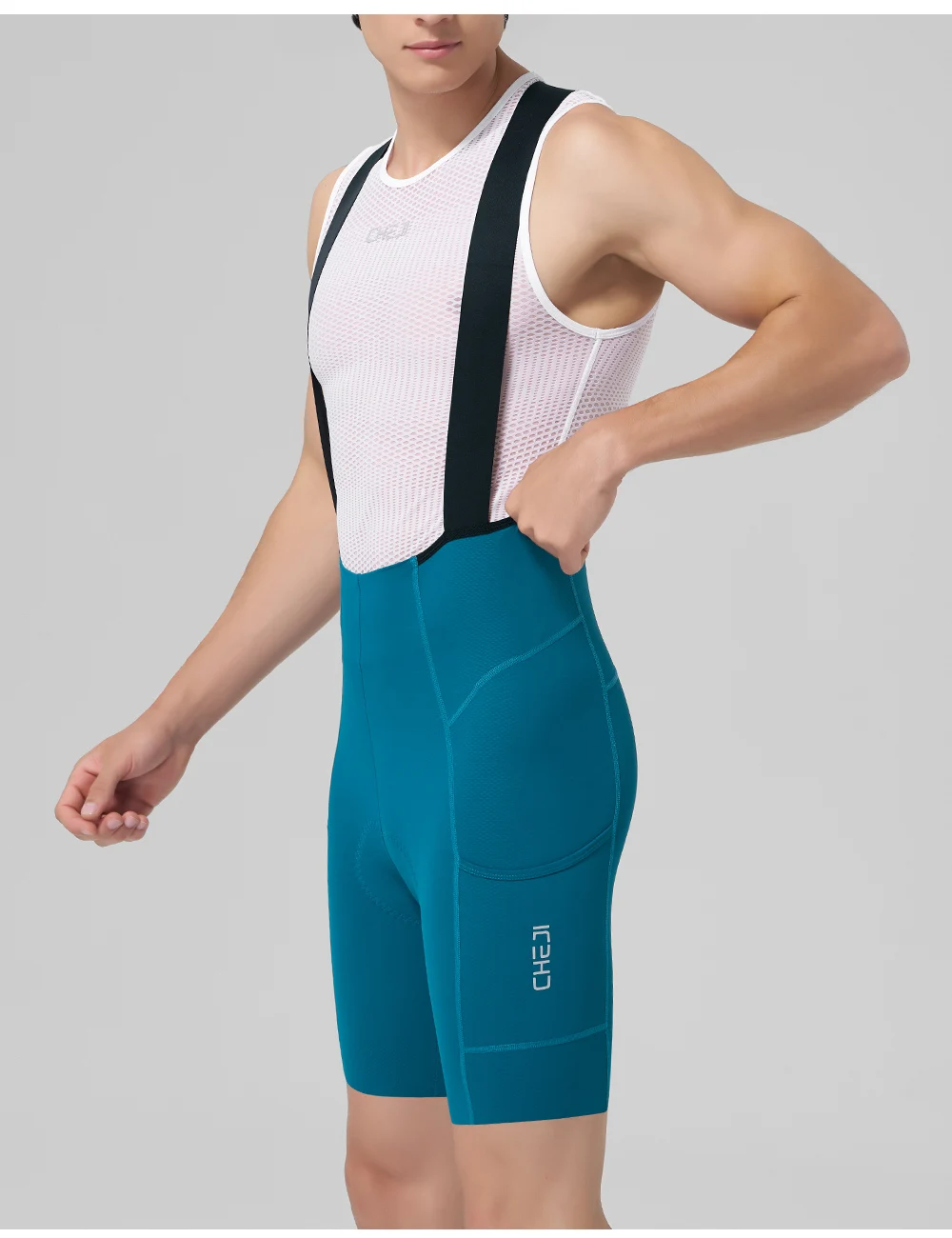 CHEJI Herren Radsport-Trägerhose mit Seitentaschen, nahtlosen, rutschfesten Beinmanschetten, gepolstert für 7 Stunden Fahrt auf Straßen- und MTB-Fahrrädern. – Detail 17