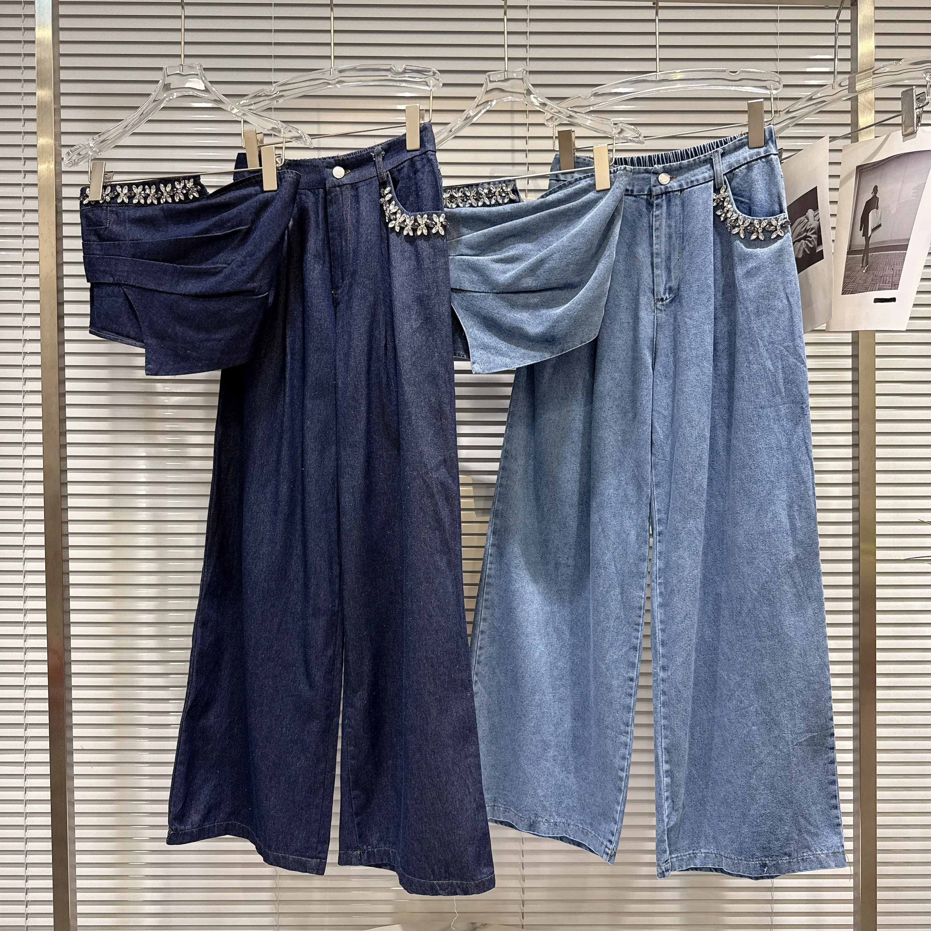 

2026 Summer New Arrival: Trendy Hot Girl Floral Rhinestone Trim Bandeau Top + Studded Wide-leg Denim Pants Set, Women's Outfits