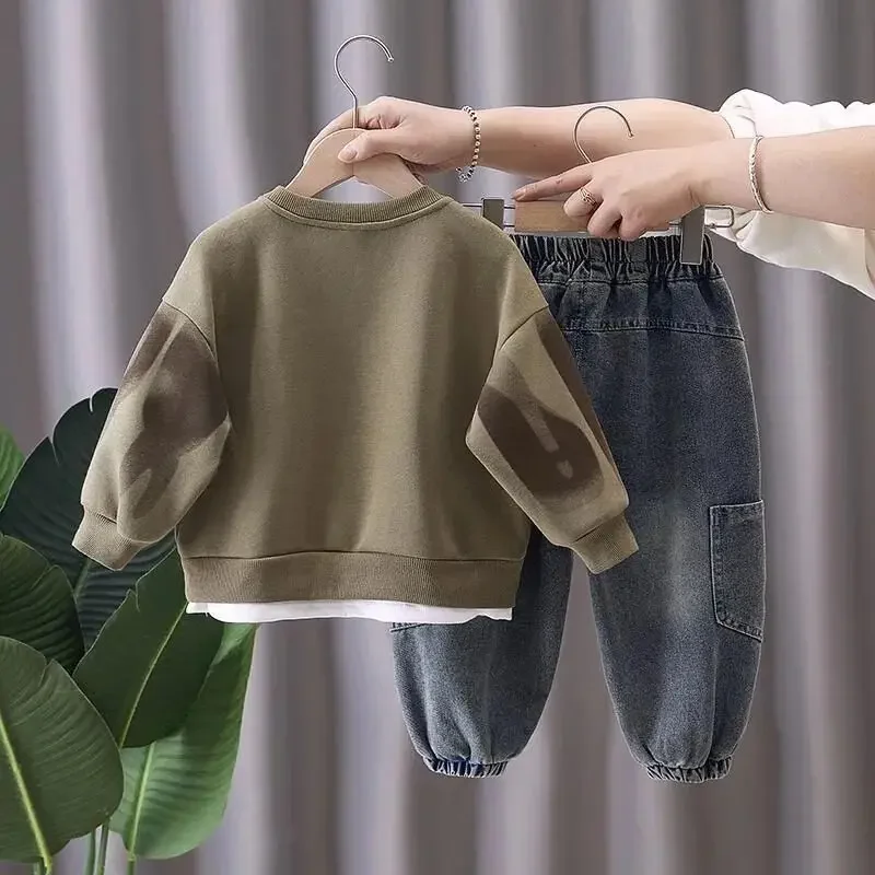 

Children's Clothing Set Spring and Autumn 2026 New Kids Suit Boys Long sleeved Sweater Jeans Two-piece Set