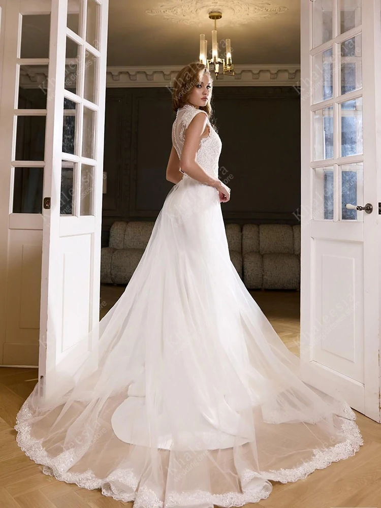 Charmante Brautkleider aus Satin, Brautkleider, Spitzenapplikationen, moderne, ärmellose High-Neck-Roben, sexy Vestidos de Novia, individuell gestaltet