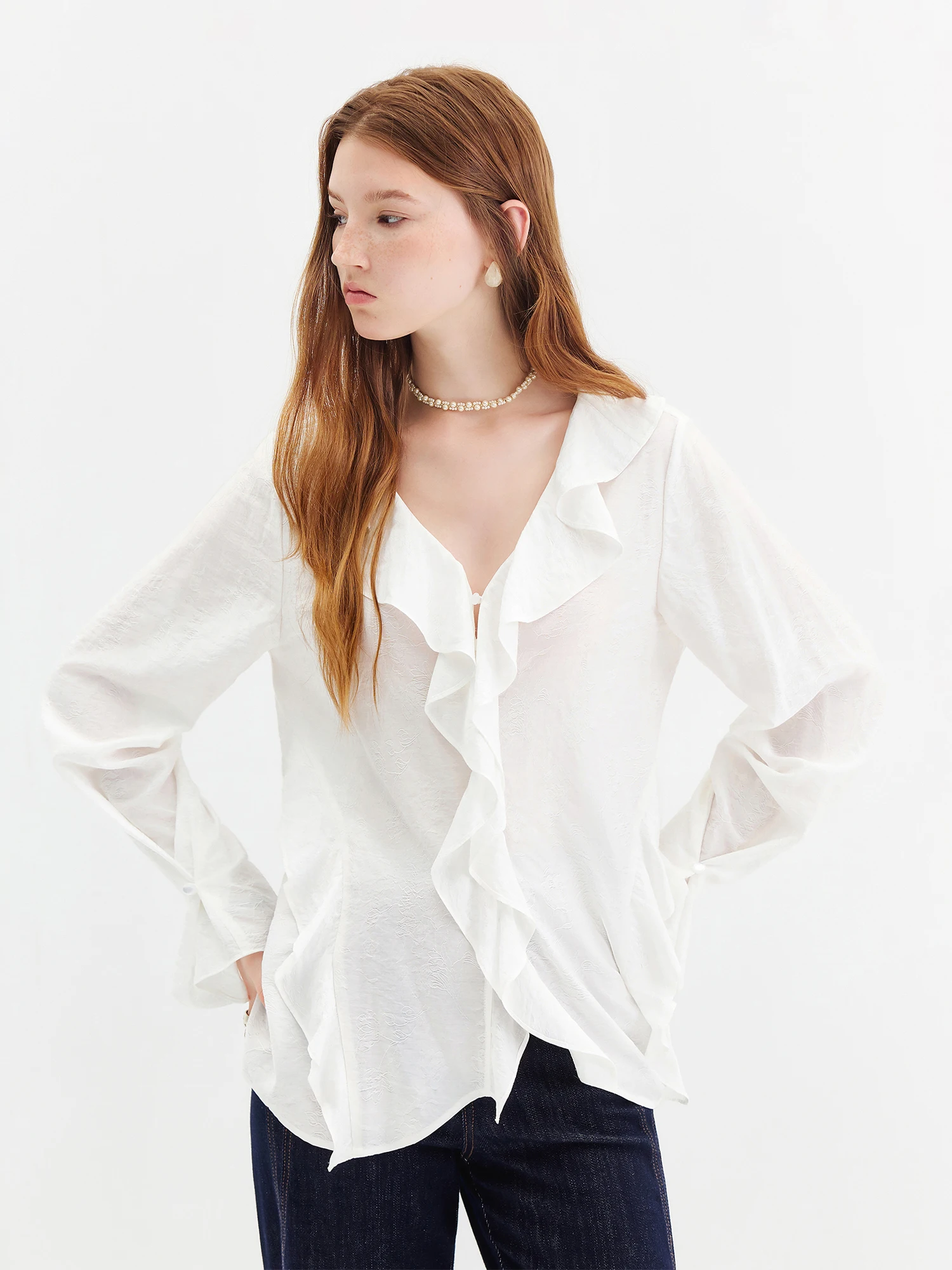 FSLE 2026 Herbst Damen Bluse im französischen Stil mit V-Ausschnitt und Rüschen aus Jacquard - Weicher romantischer Stil für den Alltag und den Arbeitsweg – Detail 4