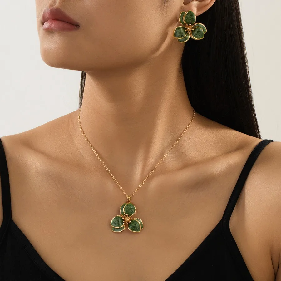 1set Retro Fashion Multi-color Droplet-shaped Flower Earrings and Necklace Set with Open Bracelet