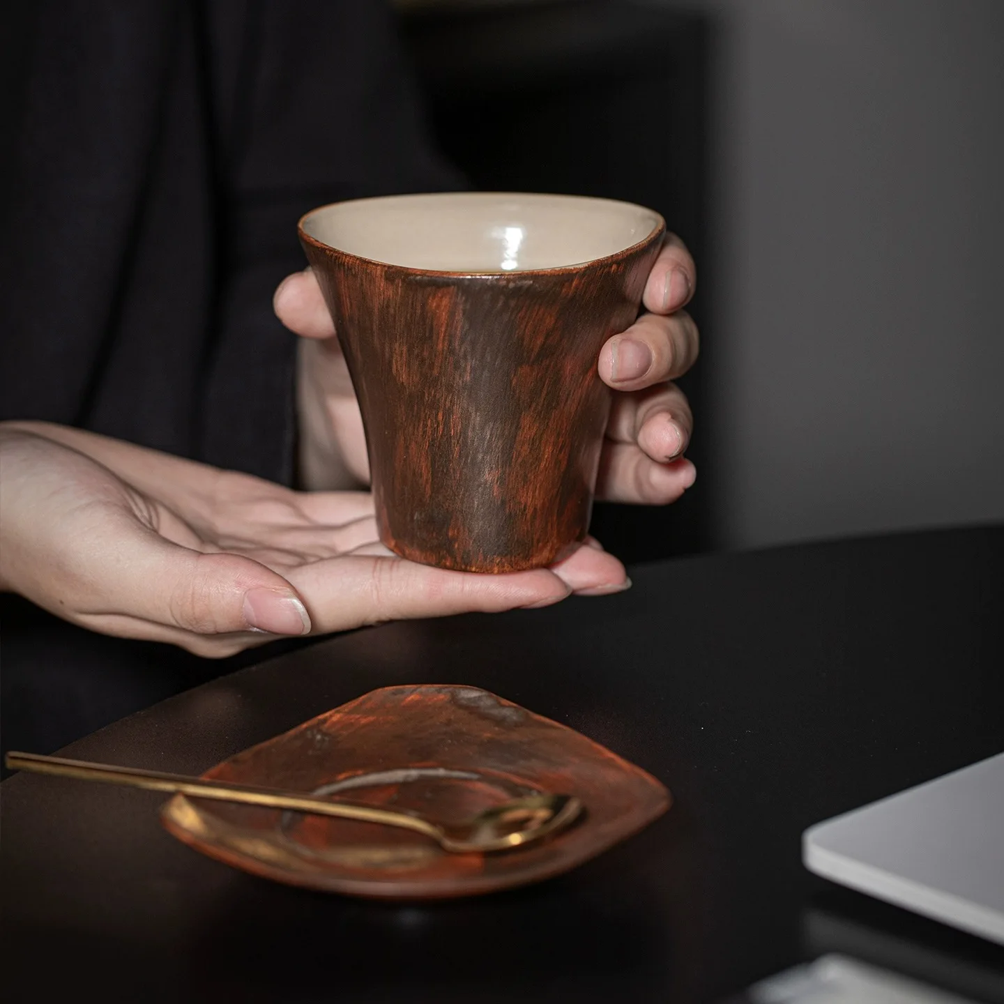 

Retro Red Wood Grain Ceramic Coffee Cups Hand-washed Coffee Appliances Home Office Coffee Cups Home Decoration Ceramic Cups