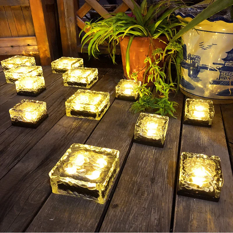 

Solar Powered Ice Brick Lamp, Floor Tile Lamp, Outdoor Household 4LED Square Ice Cube Lamp, Courtyard Garden Glass Lawn Lamp