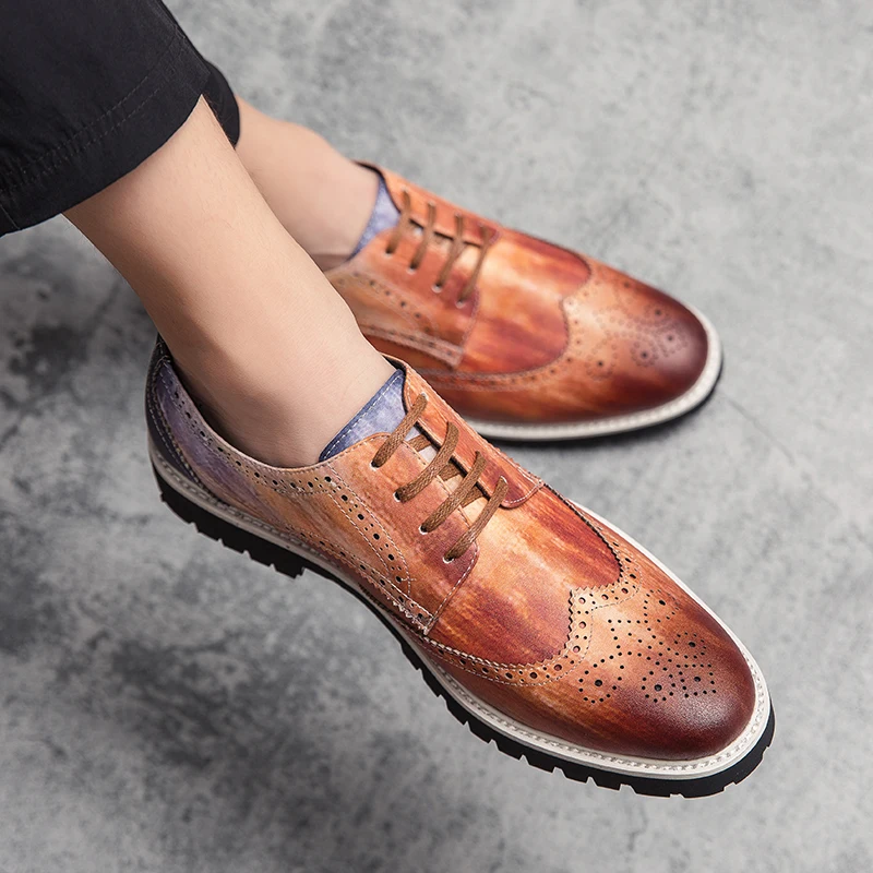 

Brogue Shoes Designers Mens Shoe Casual Leather Footwear Fashion Business Formal Shoes Lace-up Flat Oxford Male Evening Dresses