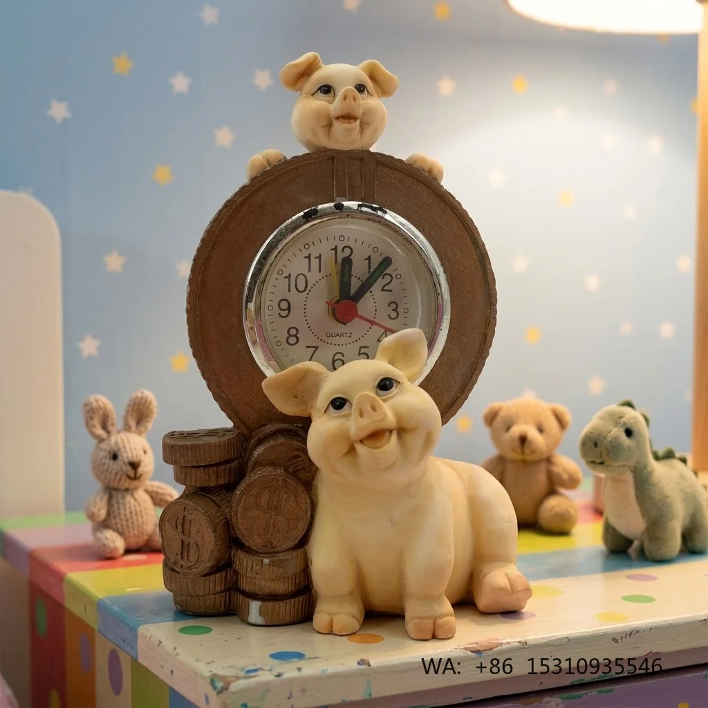Customized Handmade Hand-painted Cute Cartoon Animal Piggy Clock Resin Craft Sculpture for Home Decor and Children's Gift