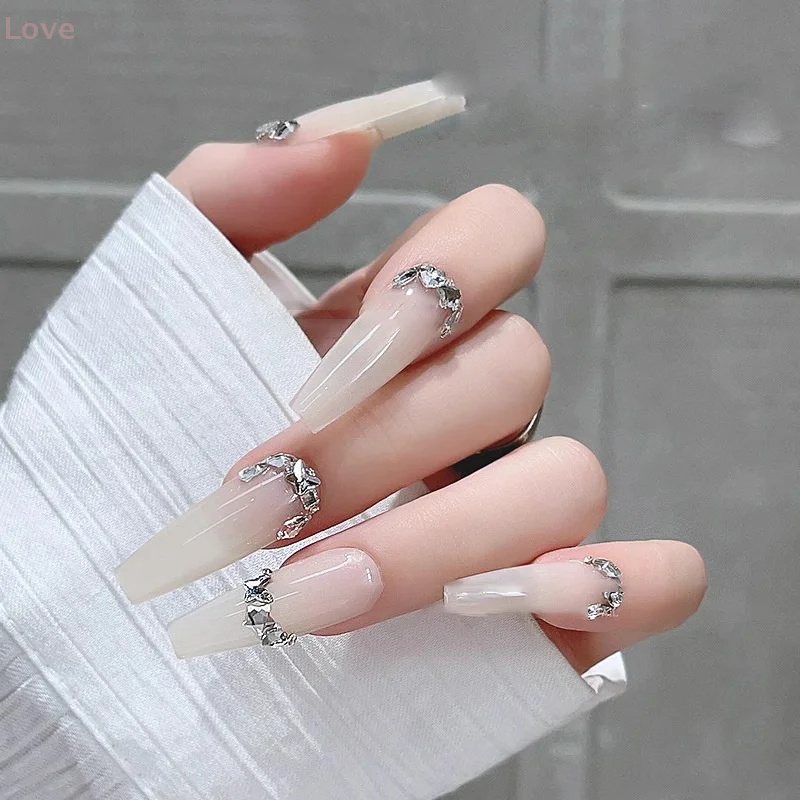 คริสตัลตกแต่งเล็บรูปทรงข้าวหลามตัดขนาดเล็ก ฐานแบน สำหรับตกแต่งเล็บแบบ 3 มิติ ให้ความสวยงามระยิบระยับ สำหรับผู้หญิง