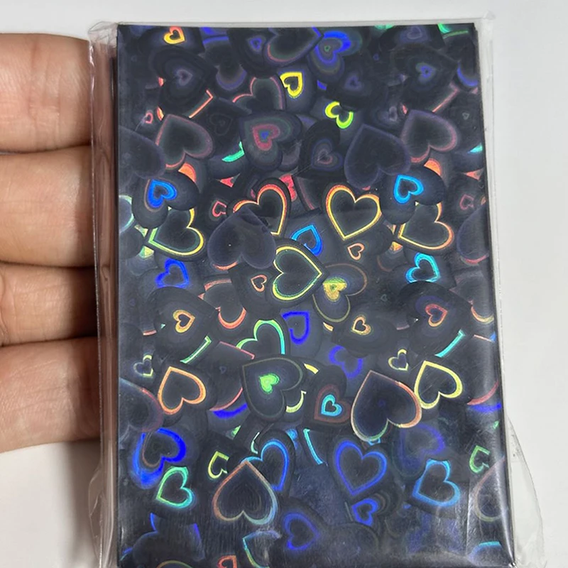 Fundas transparentes para tarjetas Kpop, soporte ostentoso de corazón de 61x91mm para postales, películas de carga superior, Protector de tarjetas de juego para sesión fotográfica, 50 Uds.