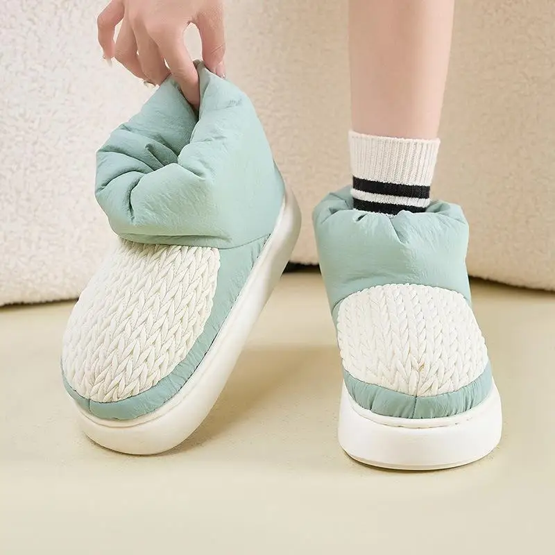 

Fashion Thick Bottom Women Cotton Snow Boots Winter Keep Warm Shoes for Couples Light Weight Down Female Waterproof Footwear