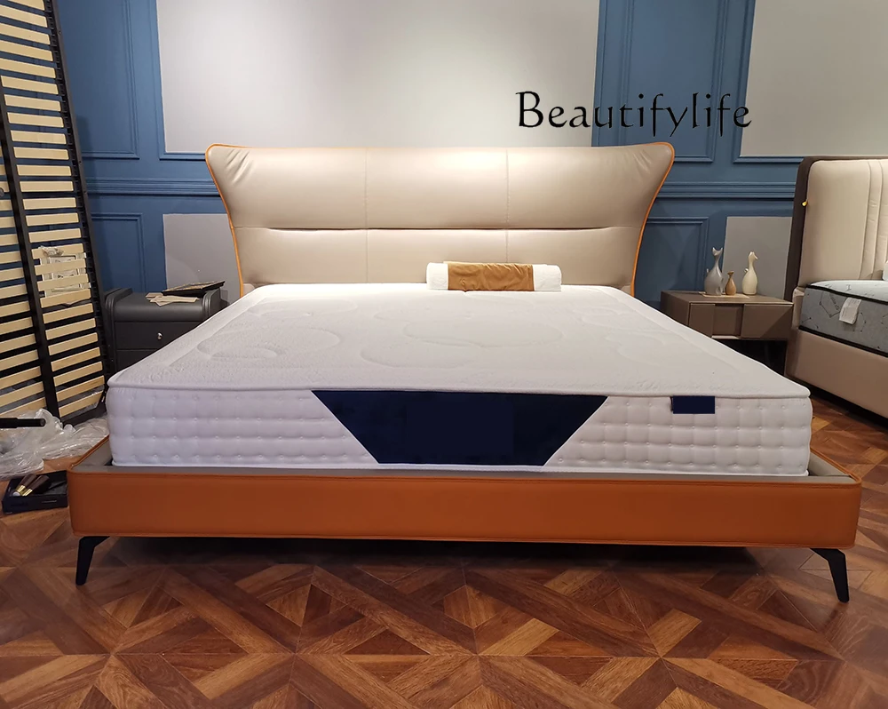 modern light luxury minimalist master bedroom bed leather bed high-end five-star Marriott Intercontinental