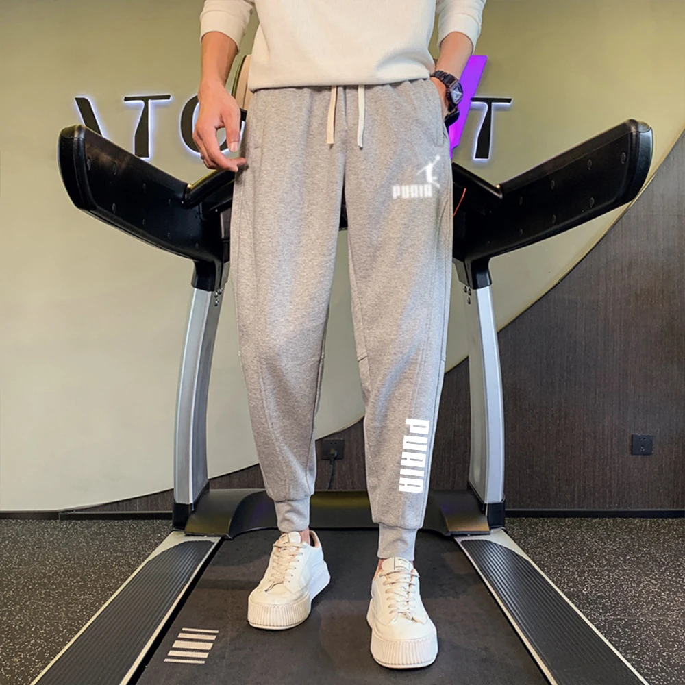 

Мужские спортивные брюки высокого качества с принтом в уличном стиле 2026 — удобные, свободный крой, разноцветные, эластичные, универсальные для всех случаев